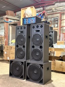 Dos dobles de 12” más dos Sub Low de 15”